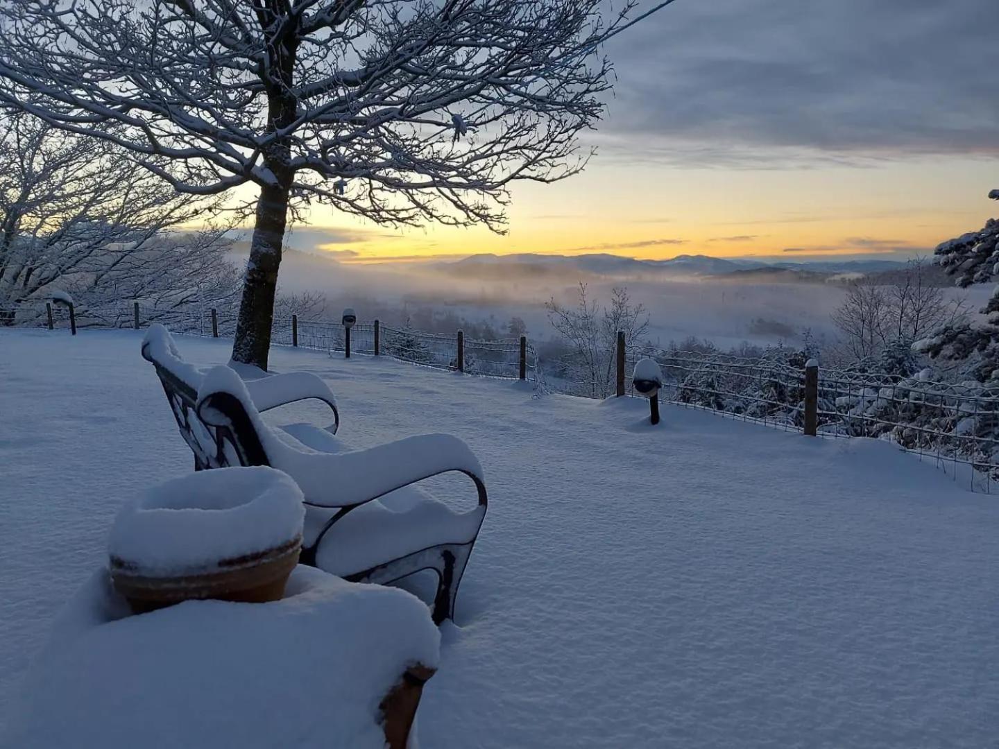 Bnb Bagno Di Bosco Gubbio Luaran gambar